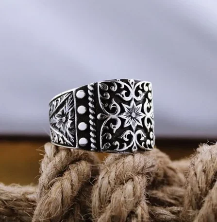 Gümüşün Koyu Güzelliği: Oksitleme Tekniği