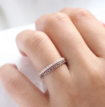 Mücevherlerdeki Mikroskopik Sanat: Pave ve Micro-Pave Tekniği