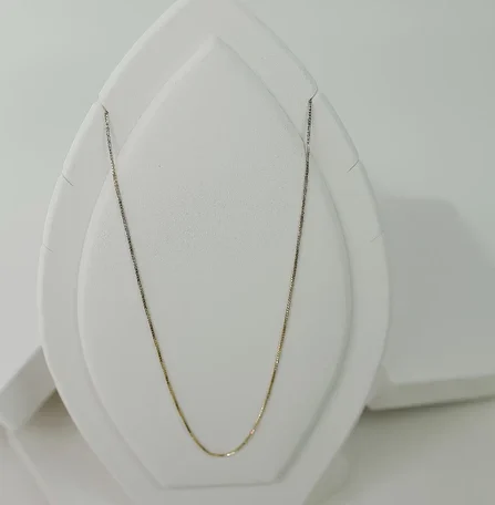 Minimalist Takı Rehberi: Az Ama Öz Seçimlerle Şık Bir Tarz Yaratın
