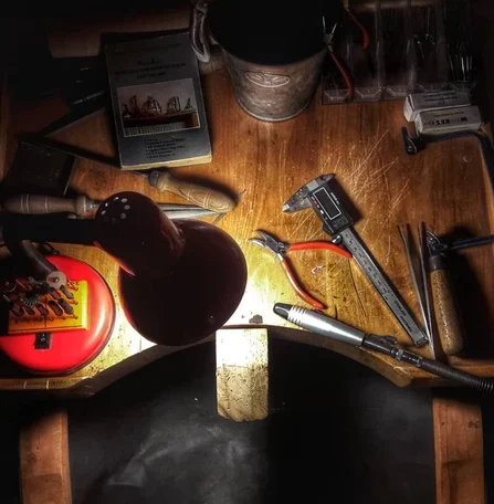 Gümüşün Koyu Güzelliği: Oksitleme Tekniği